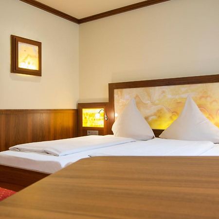 Hotel Petershof Констанц Екстериор снимка