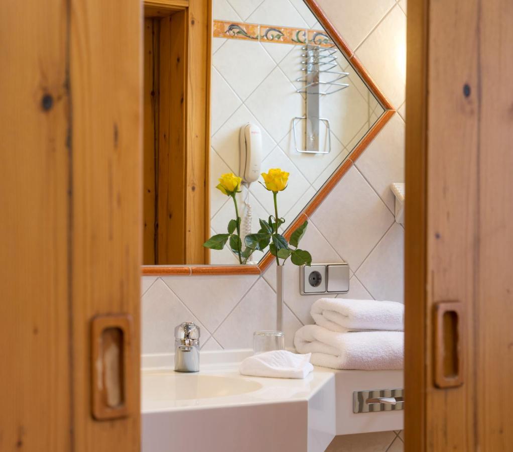 Hotel Petershof Констанц Екстериор снимка
