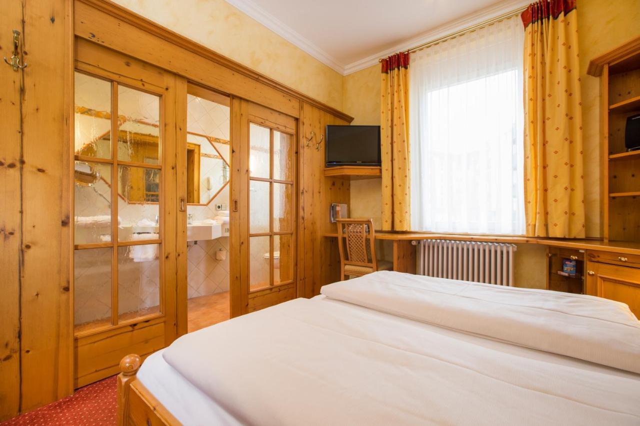 Hotel Petershof Констанц Екстериор снимка
