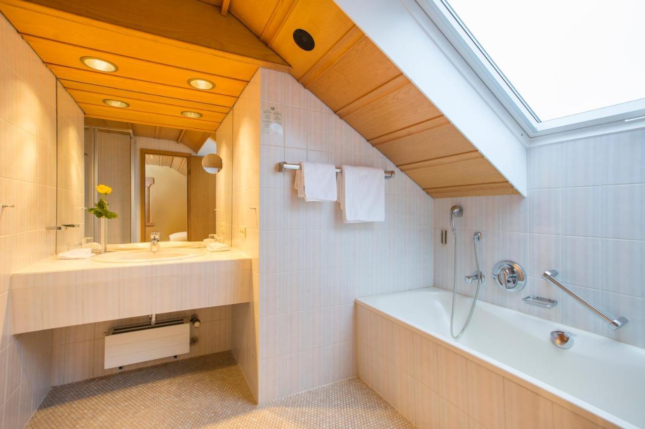 Hotel Petershof Констанц Екстериор снимка